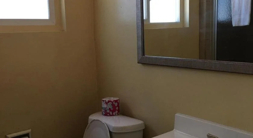 Sky Ranch Inn