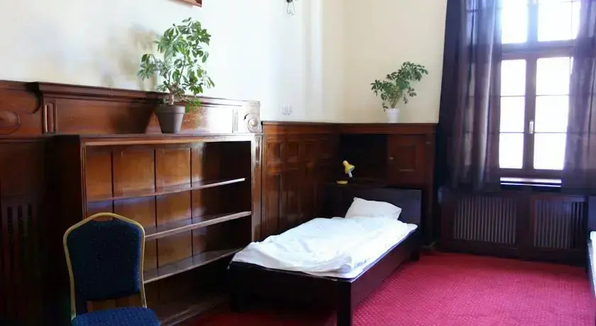 The One Hostel