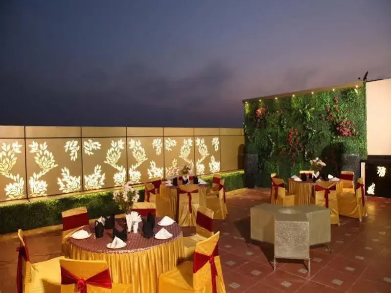 Hotel JRD Exotica-Business Hotel