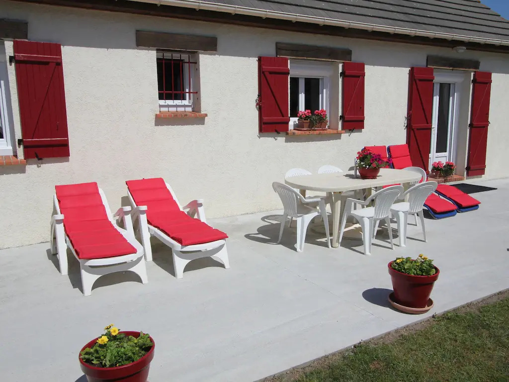 Snug holiday home in Denneville Plage near beach