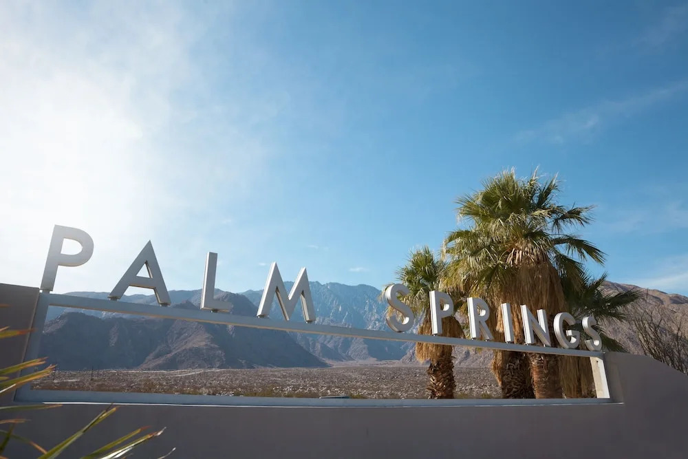 New Listing! Indian Palms New-build W/ Pool 3 Bedroom Home