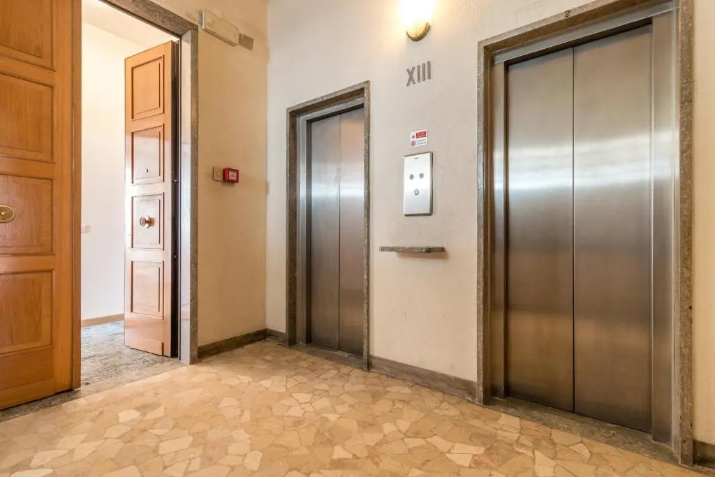 PADOVA TOWER 13TH FLOOR
