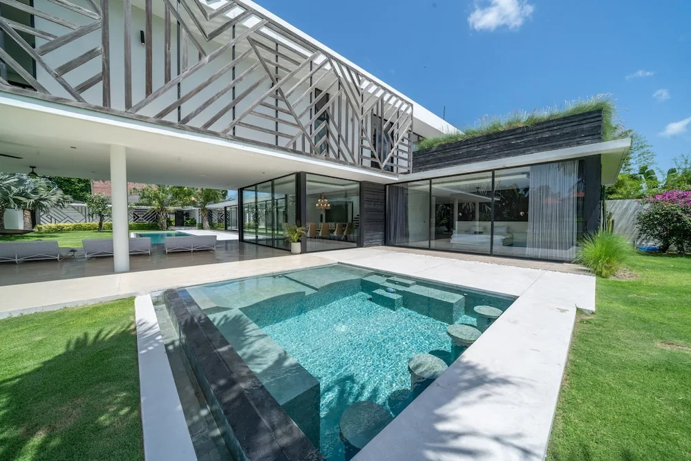 Villa BullHouse