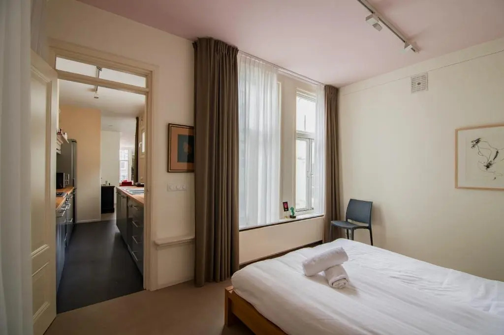 Canal View Apartment - Jordaan