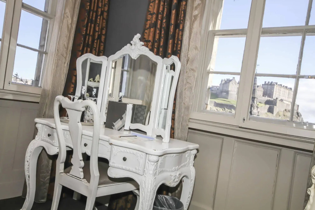 The Rutland Hotel & Apartments