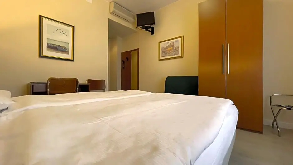 Hotel Paradiso