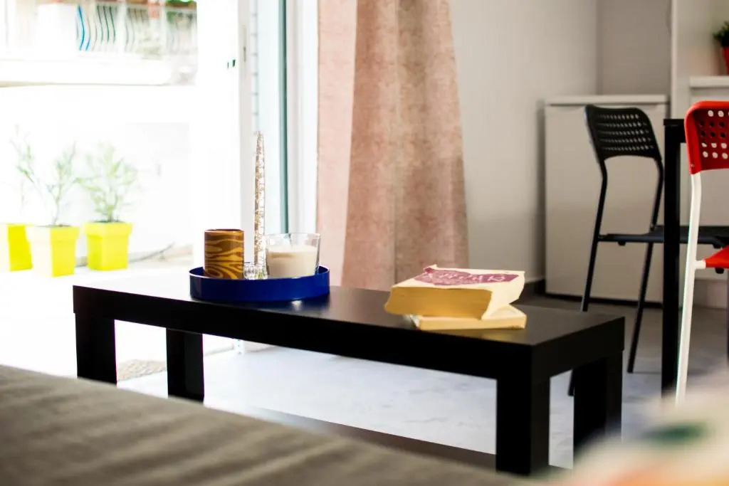 Destination Acropolis apt4
