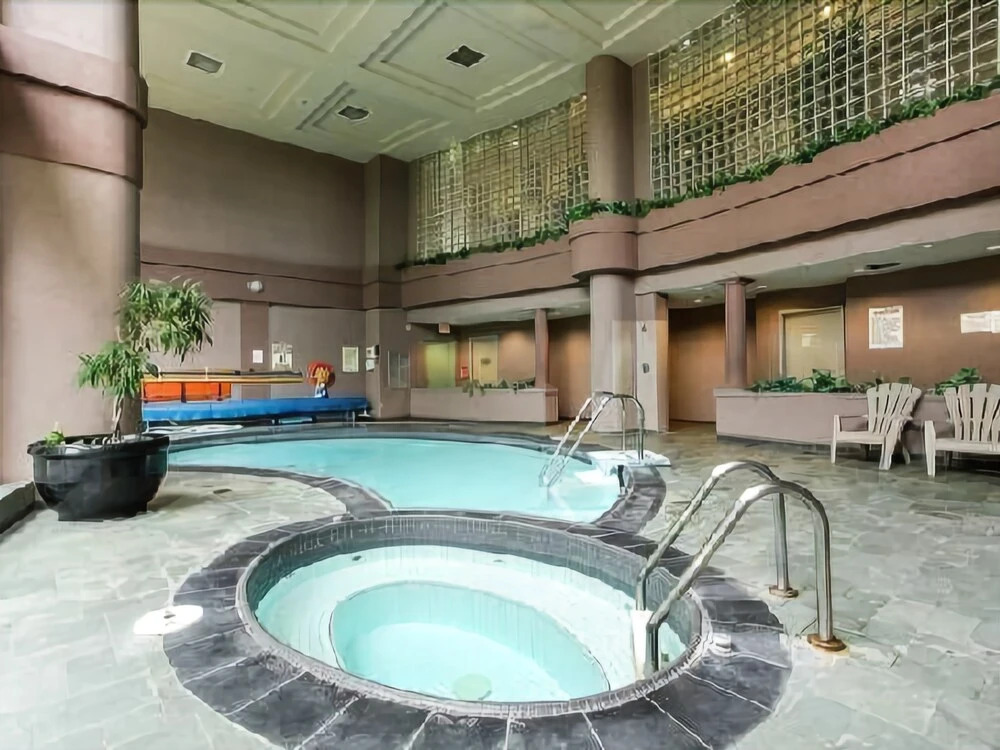 Beautiful Luxury Condo Toronto area