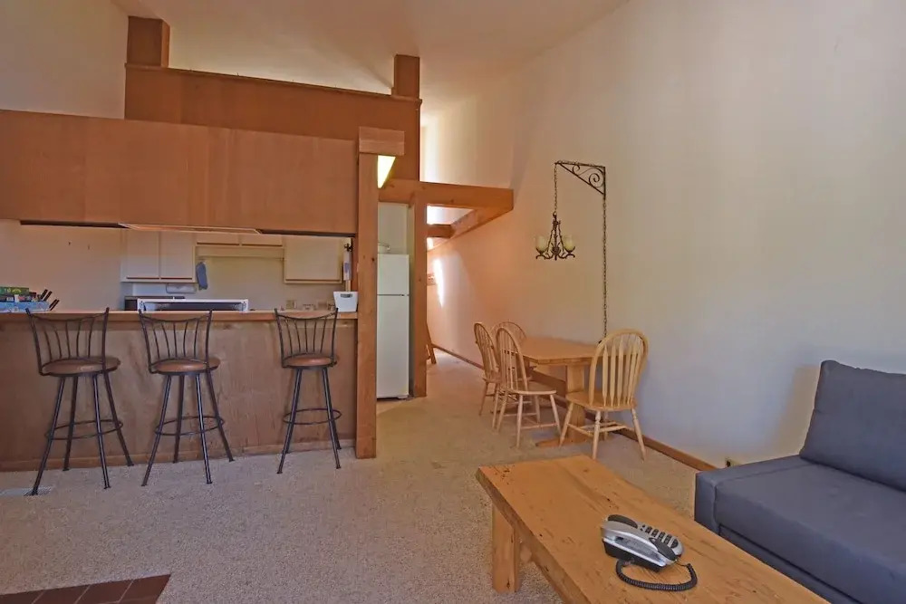 A Golden Getaway Pool, Hot Tub, Tennis, & More