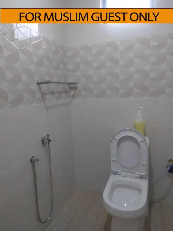 Yasmeen Studio Roomstay Kijal - Room 1 - FOR TWO PERSON ISLAM GUEST ONLY