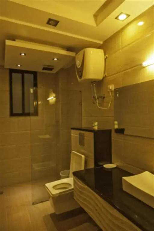 Hotel Delhi 37 Near - Delhi Airport