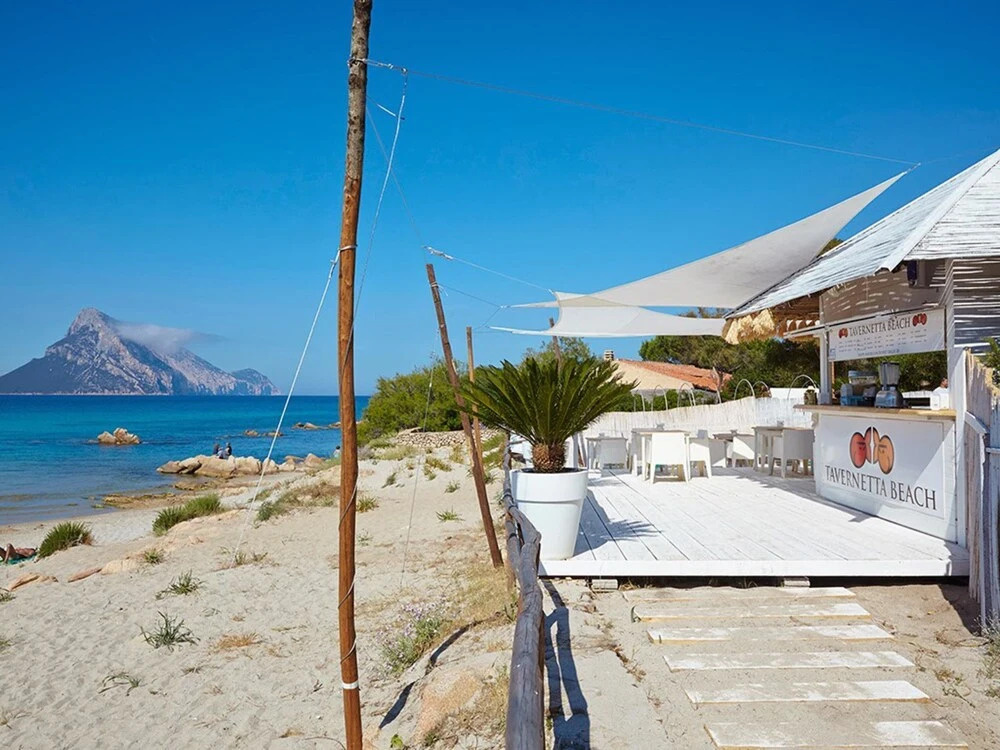Comfortable apartment with sea view and balcony or terrace