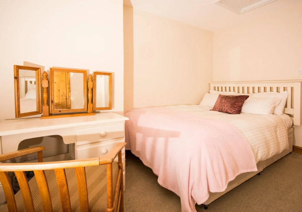 Peterstone Court Country House Restaurant & Spa