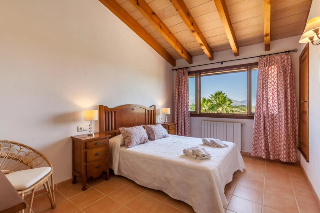 Villa Guillona by Sealand Villas