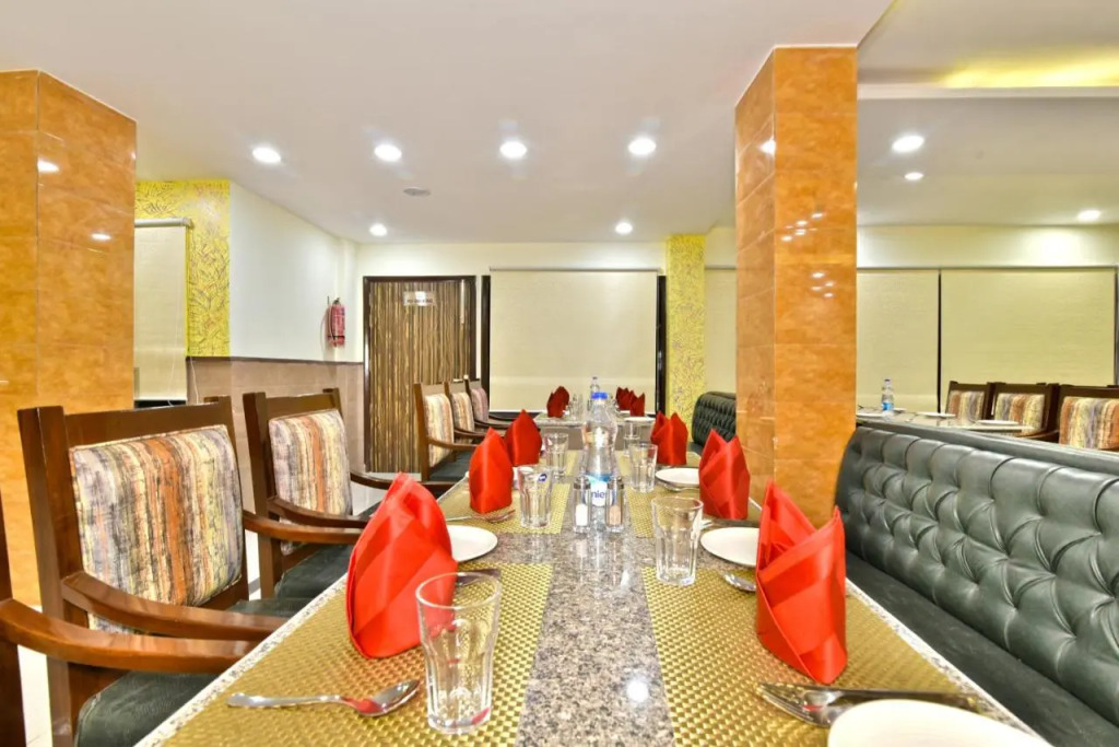 Hotel Comfort Court