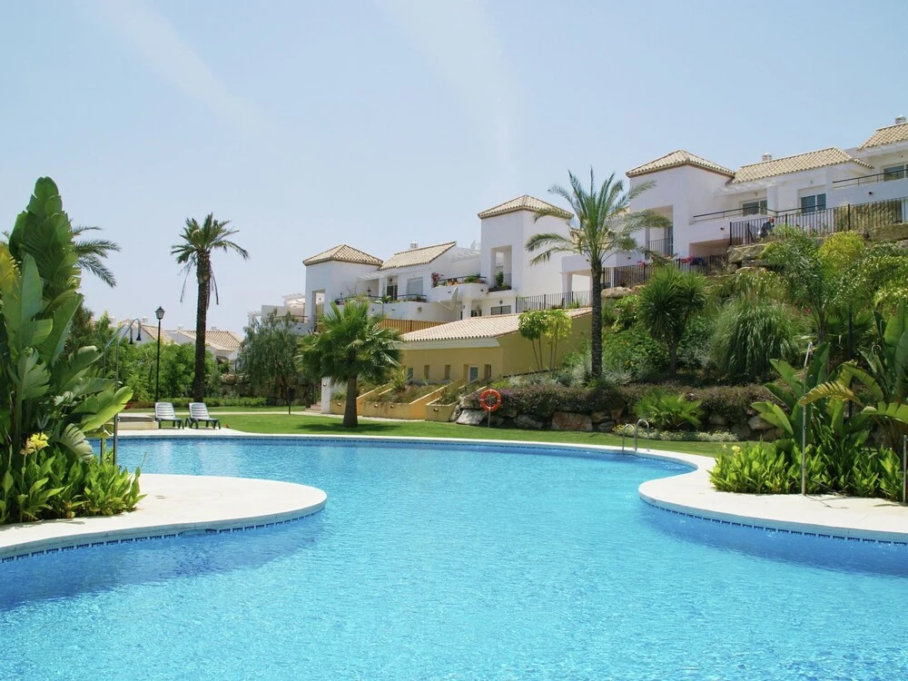 Beautiful Apartment in Nueva Andalucía With Swimming Pool