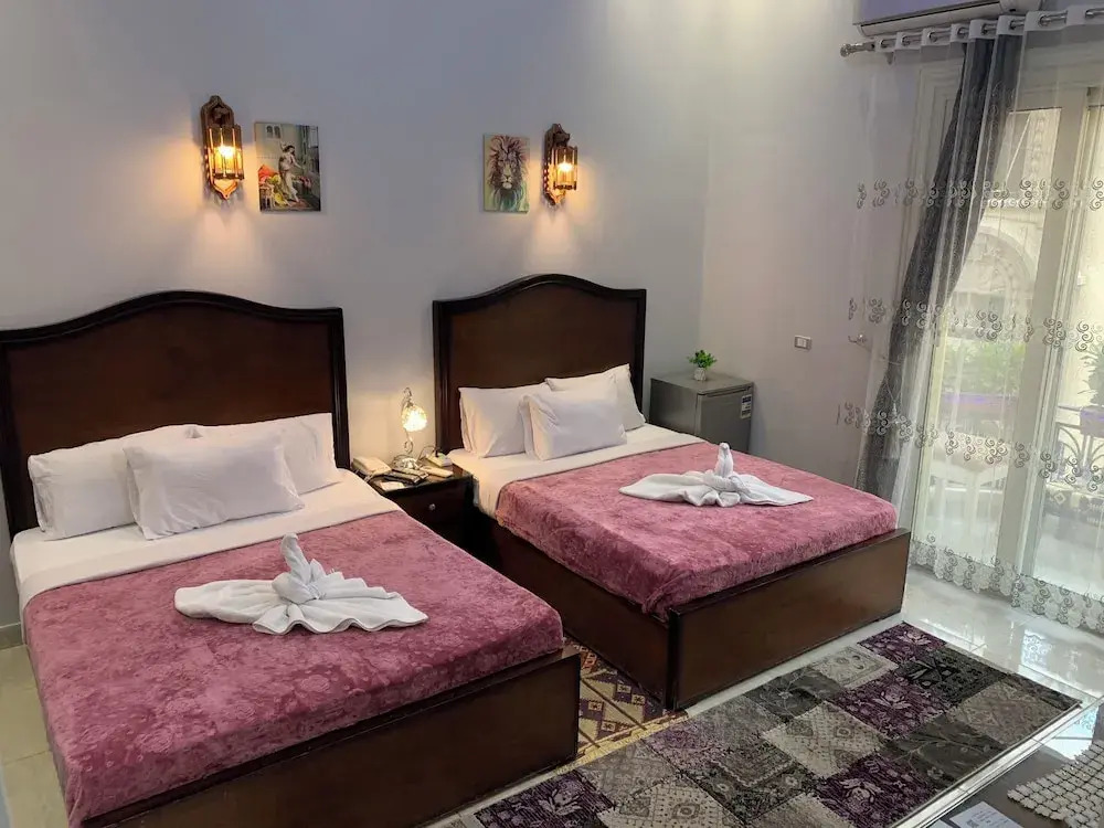 Crown Hotel