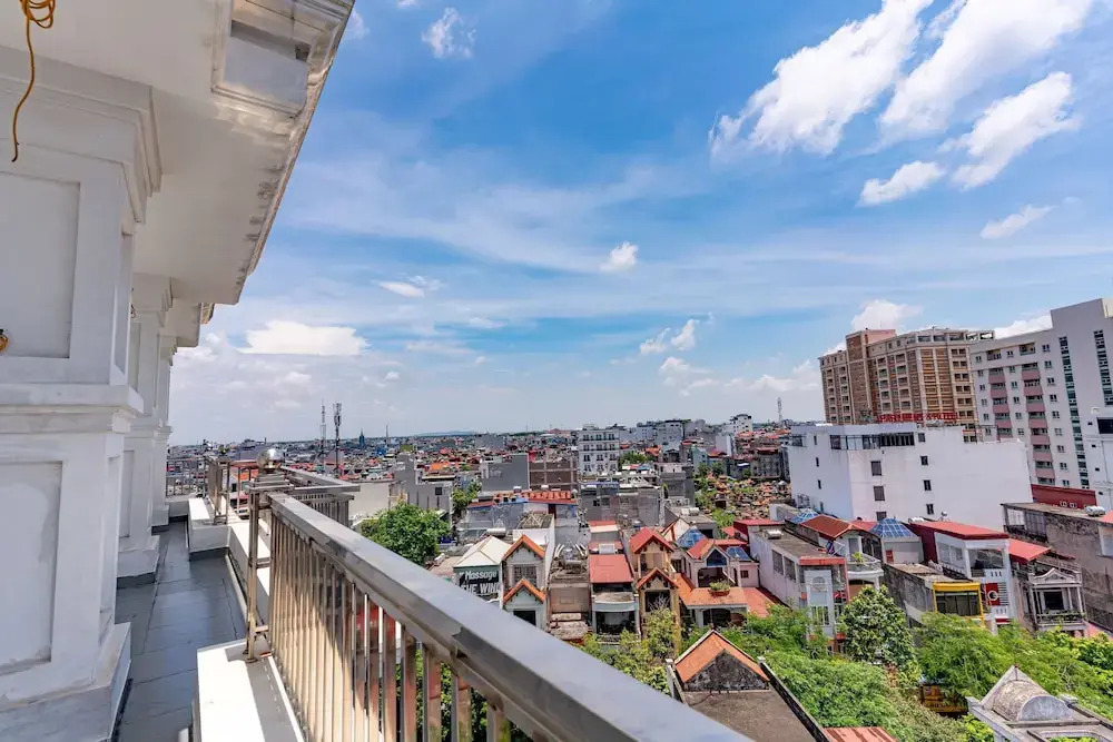 TQ Luxury Hotel & Apartment