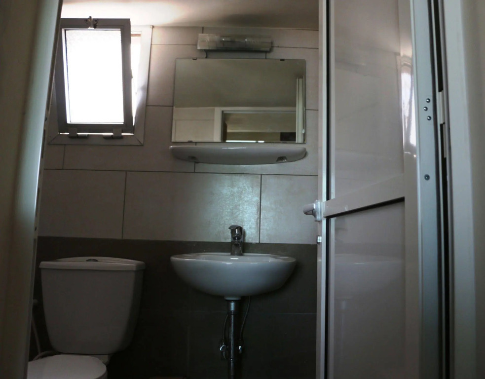 Bil Residence