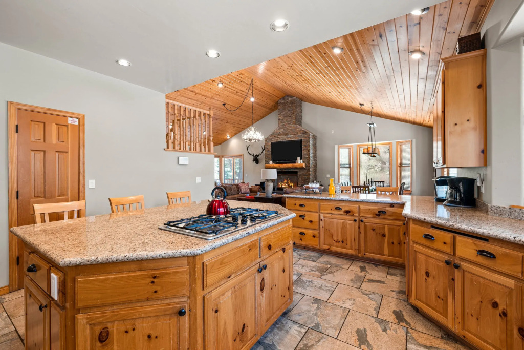 Linaker Lodge by Avantstay Gorgeous Cabin in Big Bear w/ Views