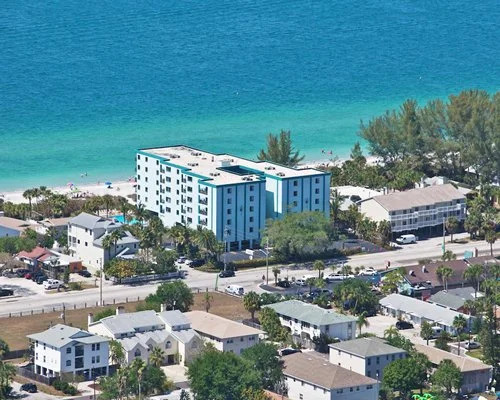 Camaron Cove