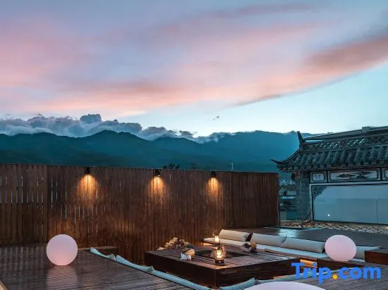 Dali Floating Residential Area Sea view courtyard