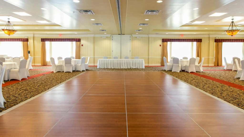 Holiday Inn & Suites Clearwater Beach by IHG