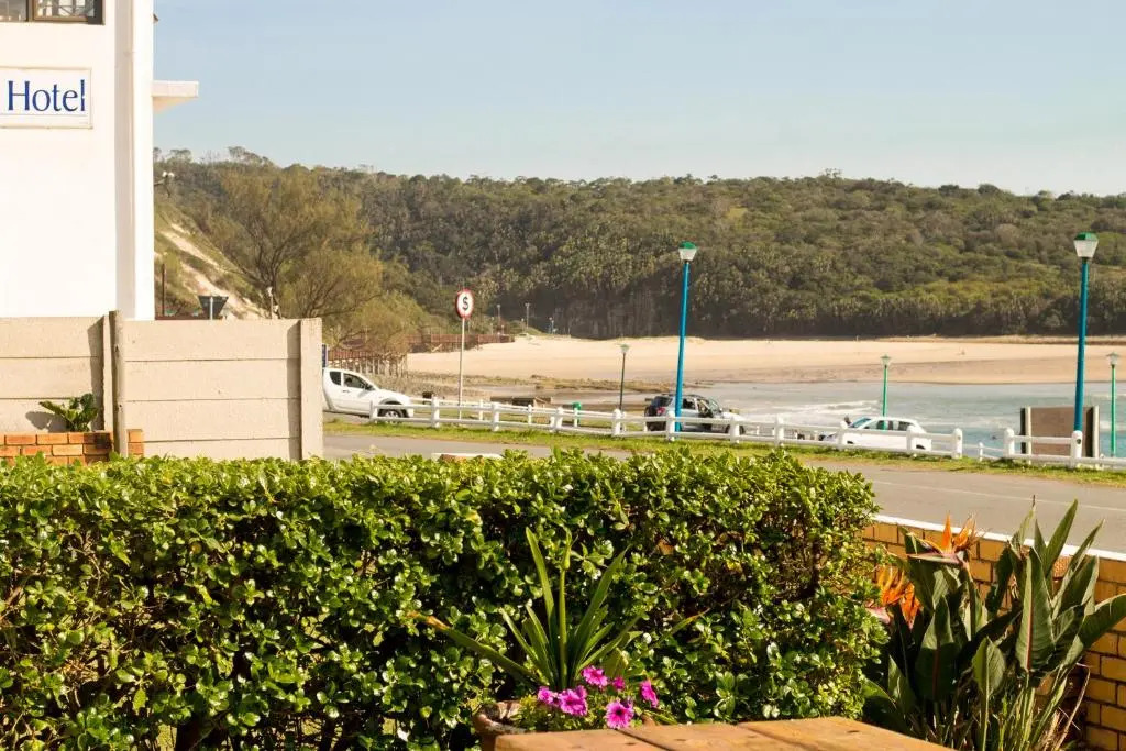 Bayview Seafront Apartment