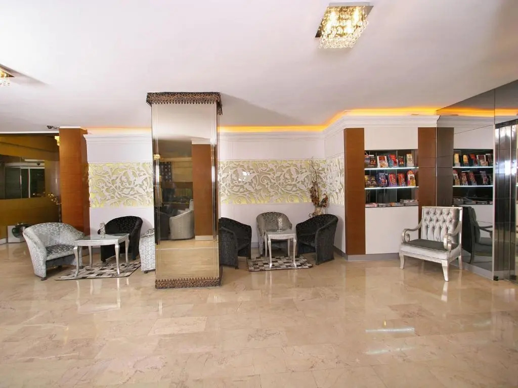 Maya Hotel