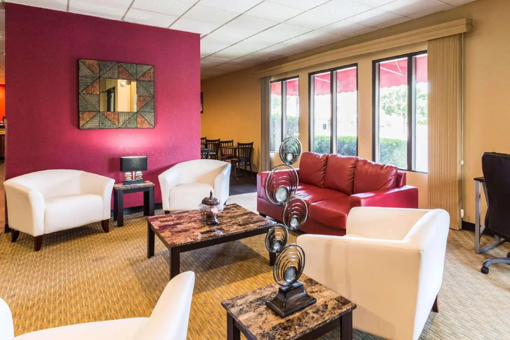 Econo Lodge Oxmoor
