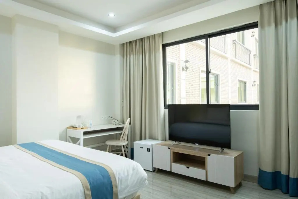 Hampton Suites