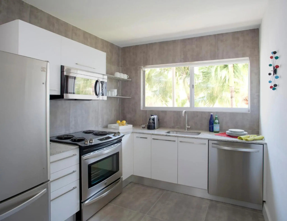 1818 Meridian House Apartments and Suites by Eskape Collection