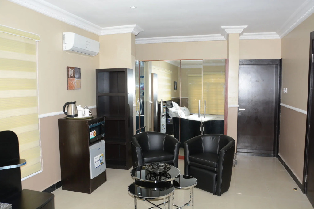 Springs Resorts Sparadise Suites