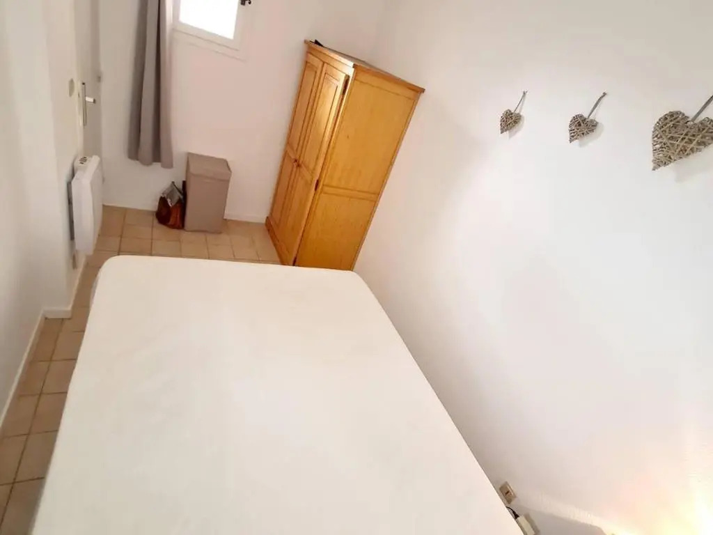 Appartement Six-Fours-les-Plages, 2 pièces, 4 personnes - FR-1-316-21