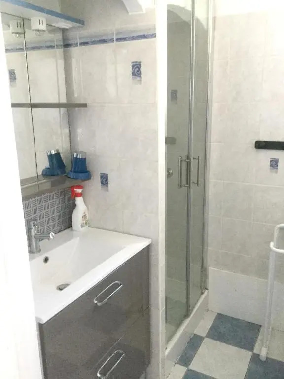 Maison de 2 chambres a Saint Hilaire de Riez a 200 m de la plage avec jardin clos et wifi