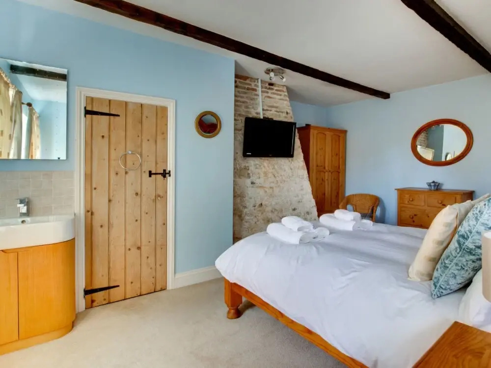 3 Bed in Thornham oc-983