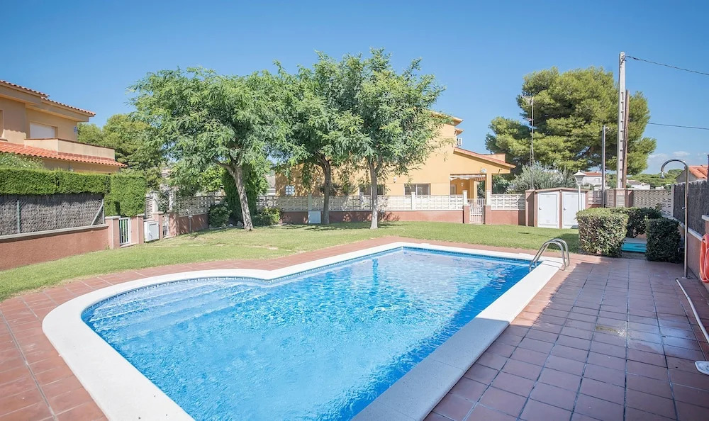 House Oliva 2 Km from the Beach (R76)