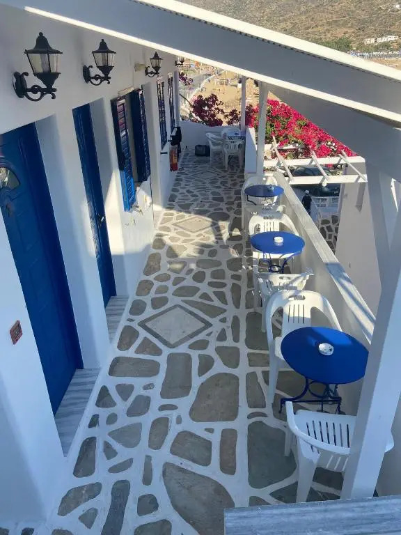 Elpis Rooms