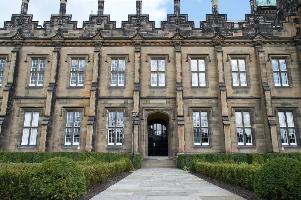 1 Bedroom Flat in Historic Building
