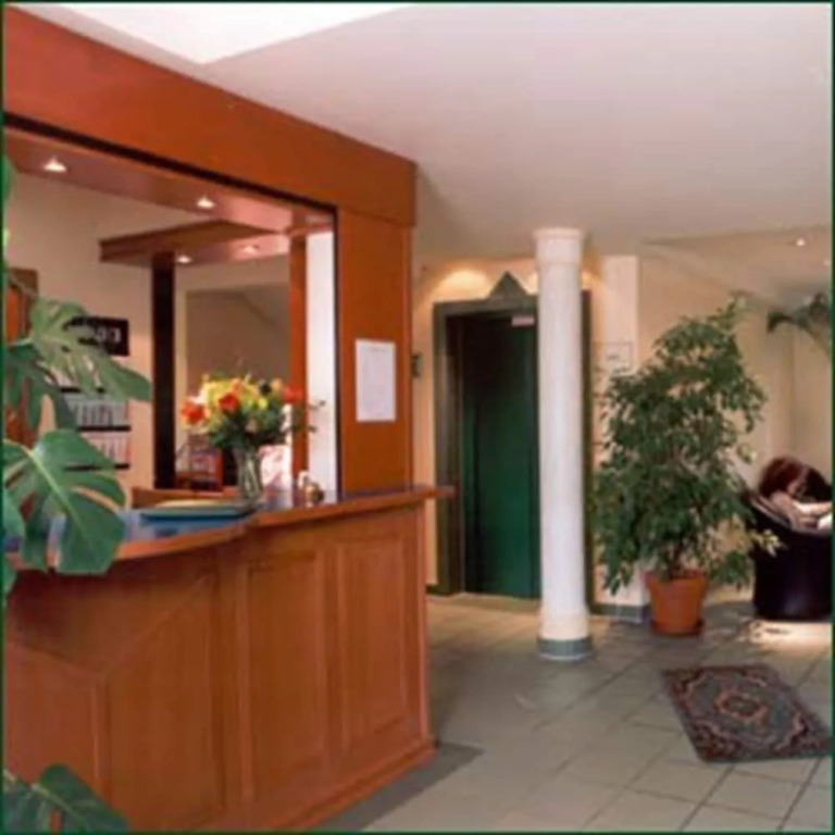 ARC Hotel