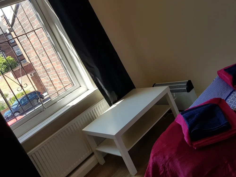 Lovely Holiday Home in Leeds near Roundhay Park
