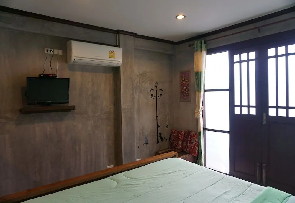 Bann Din Chiang Rai