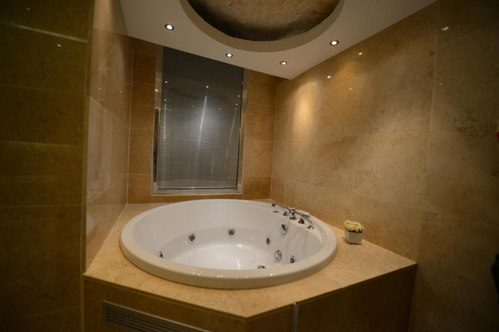 Shmayaa Hotel - Special Class