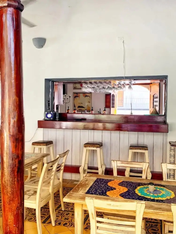 El Club Hotel
