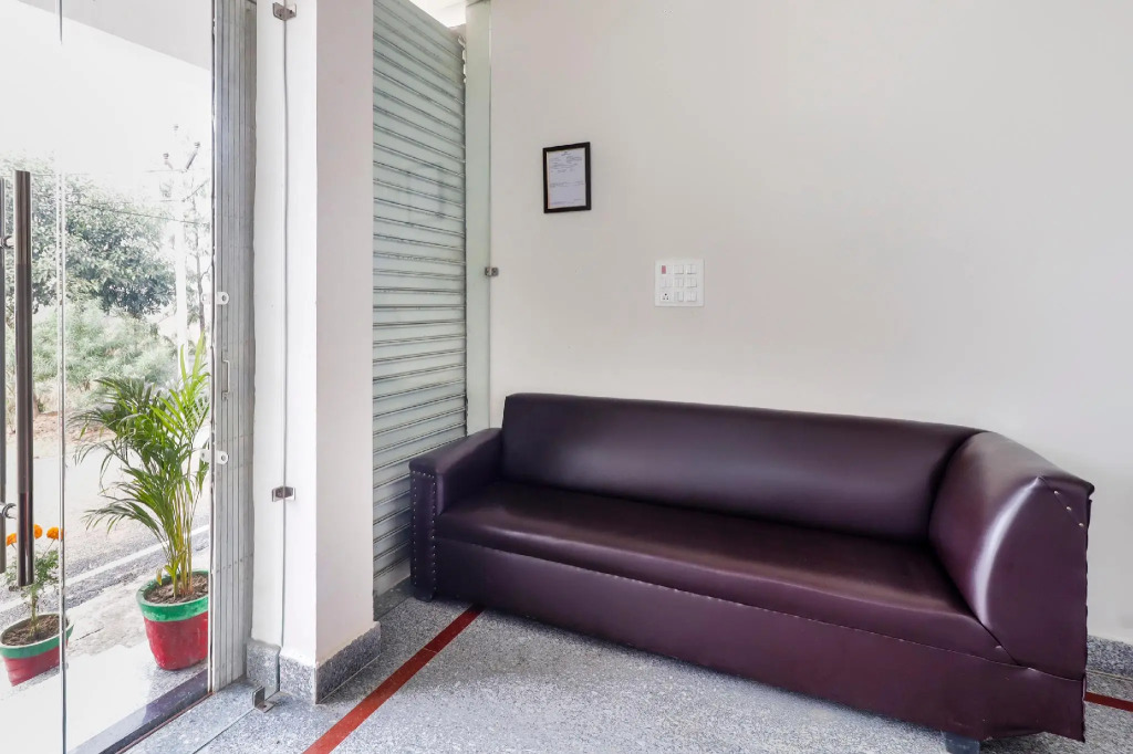 OYO 45146 Kumar Guest House