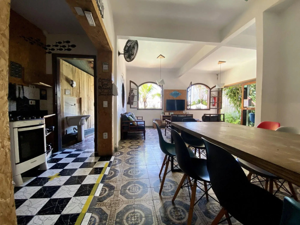 A Coroa Hostel & Pousada