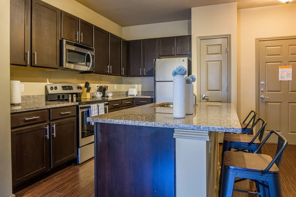 FRONTDESK Phoenix Apts Downtown Fort Worth