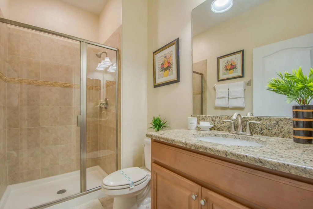 Pleasant home near Disney with private pool