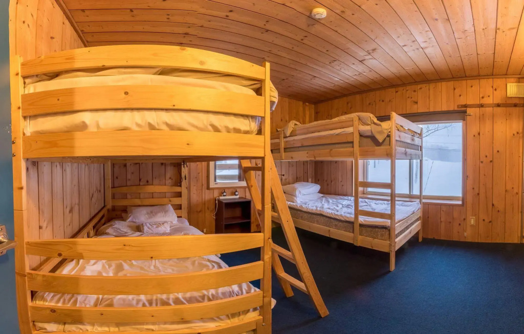Hooting Owl private ski chalet