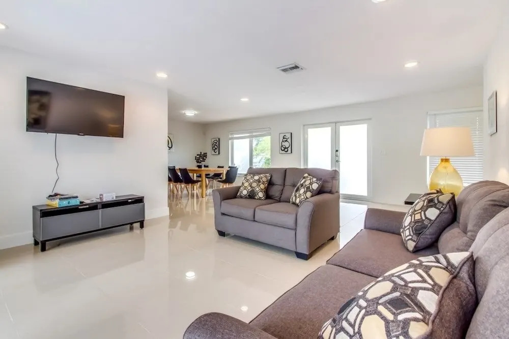 Casablanca - 5 Br Villa